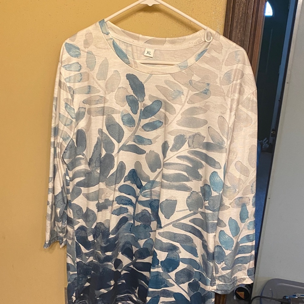 Blue Leaf Print Top